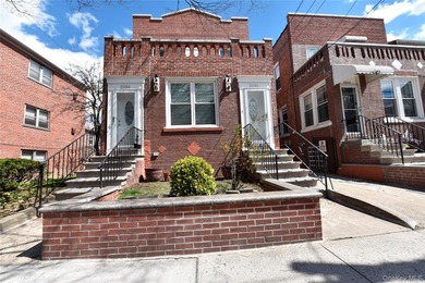 Beach Home For Sale in Bronx, New York