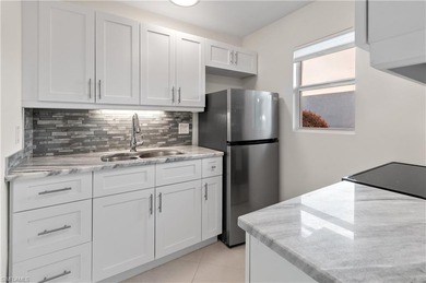 Beach Condo For Sale in Naples, Florida