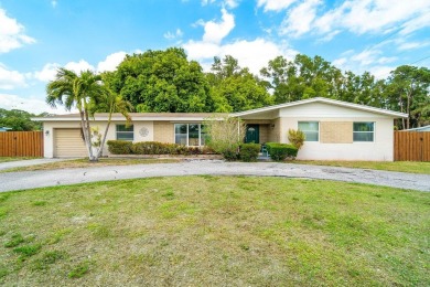 Beach Home For Sale in West Palm Beach, Florida