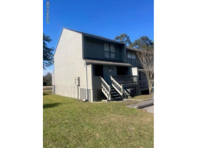 Beach Condo For Sale in Diamondhead, Mississippi