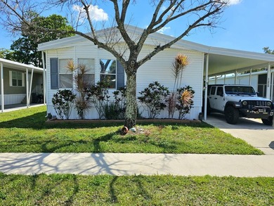 Beach Home For Sale in Davie, Florida