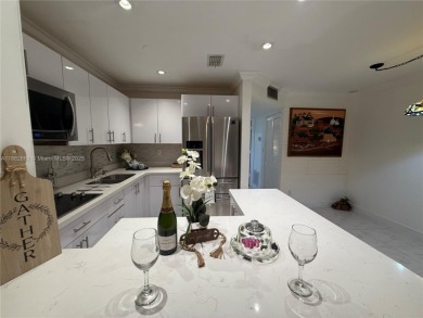 Beach Condo For Sale in Sunrise, Florida