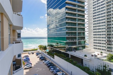 Beach Condo For Sale in Hallandale Beach, Florida