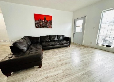 Beach Condo For Sale in Miami Beach, Florida