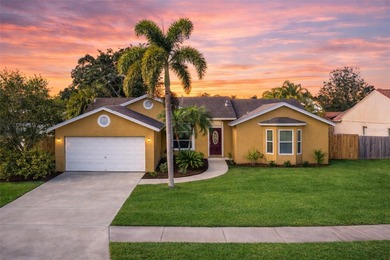 Beach Home For Sale in Palmetto, Florida