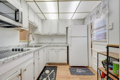 Beach Condo For Sale in Boynton Beach, Florida