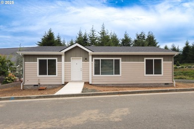 Beach Home For Sale in Reedsport, Oregon