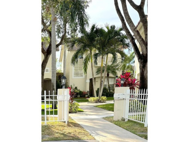 Beach Townhome/Townhouse For Sale in Pembroke Pines, Florida