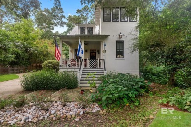 Beach Home For Sale in Fairhope, Alabama