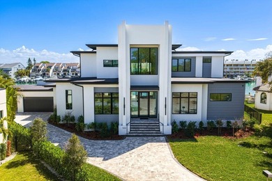 Beach Home For Sale in St. Petersburg, Florida