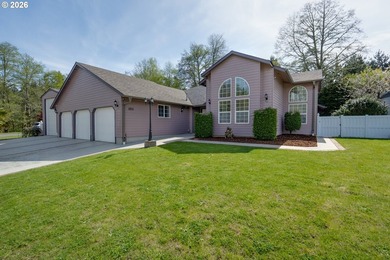 Beach Townhome/Townhouse For Sale in Hammond, Oregon
