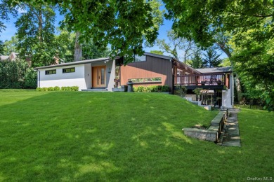 Beach Home Sale Pending in Great Neck, New York