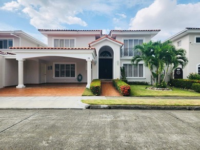 Beach Home For Sale in Panama City, 