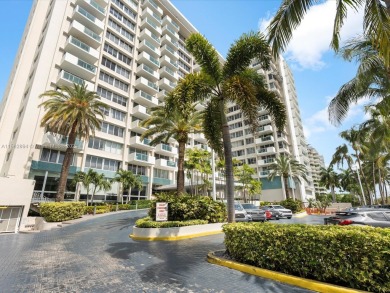 Beach Condo For Sale in Miami Beach, Florida