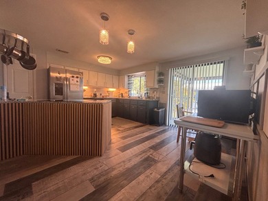 Beach Home For Sale in Sarasota, Florida