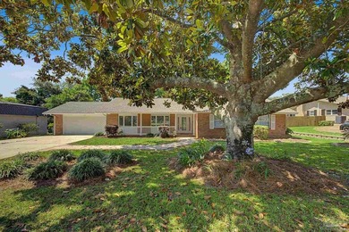 Beach Home For Sale in Gulf Breeze, Florida