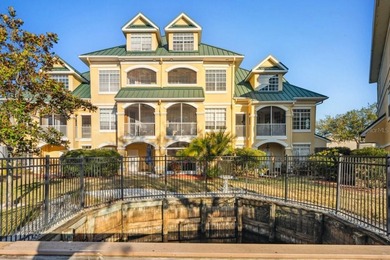 Beach Townhome/Townhouse For Sale in Apollo Beach, Florida