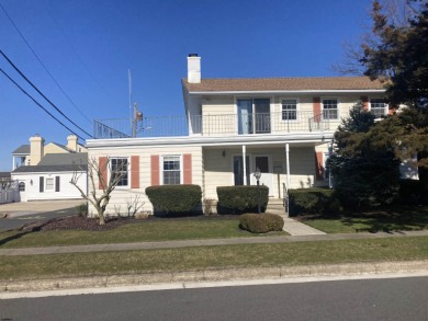 Beach Home For Sale in Ocean City, New Jersey