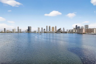 Beach Condo For Sale in Aventura, Florida
