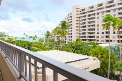 Beach Condo For Sale in Key Biscayne, Florida