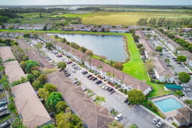 Beach Townhome/Townhouse For Sale in Homestead, Florida