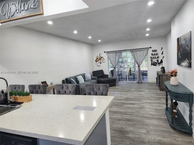 Beach Condo For Sale in Margate, Florida