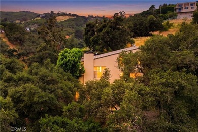 Beach Home For Sale in Malibu, California