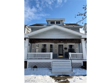 Beach Home Sale Pending in Lakewood, Ohio