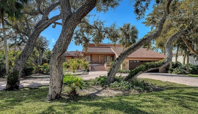 Beach Home For Sale in Longboat Key, Florida