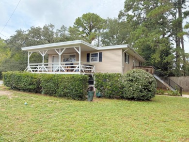 Beach Home Sale Pending in Fort Walton Beach, Florida