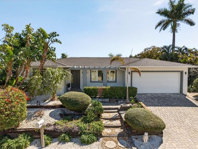 Beach Home For Sale in Longboat Key, Florida