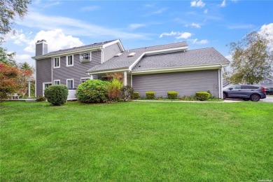 Beach Condo For Sale in Moriches, New York