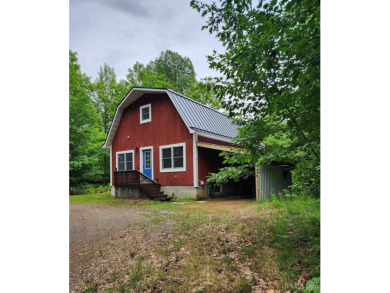 Beach Home For Sale in Marquette, Michigan