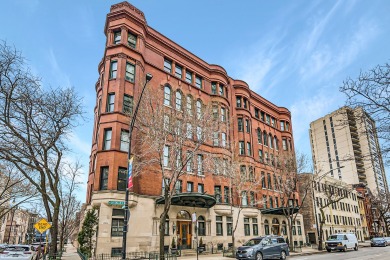 Beach Condo Active Under Contract in Chicago, Illinois