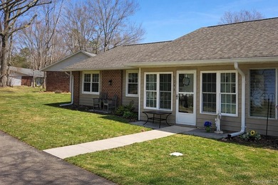 Beach Condo For Sale in Ridge, New York