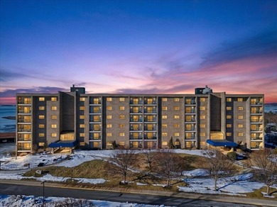 Beach Condo For Sale in Weymouth, Massachusetts