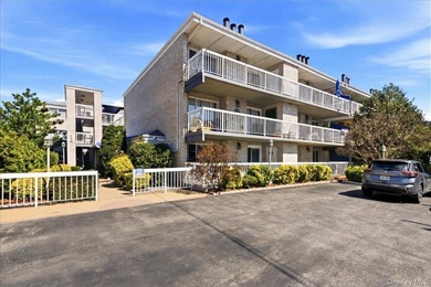Beach Condo For Sale in Bronx, New York