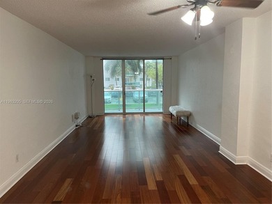 Beach Condo For Sale in Sunny Isles Beach, Florida