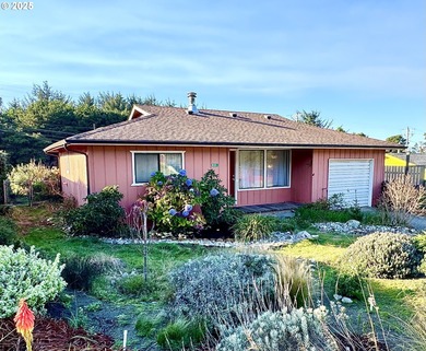 Home For Sale in Gold Beach image photo picture