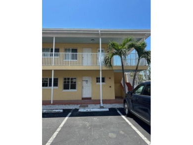 Beach Condo For Sale in Indian Shores, Florida