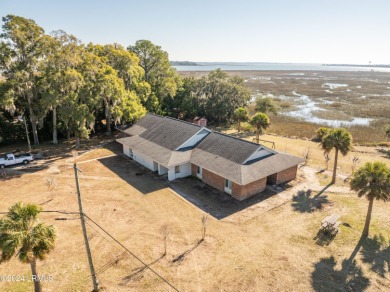 Beach Commercial Sale Pending in Port Royal, South Carolina