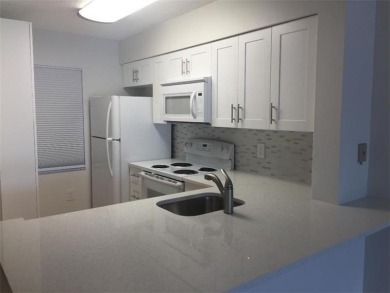 Beach Condo For Sale in Pompano Beach, Florida