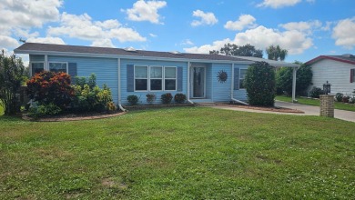 Beach Home For Sale in Ruskin, Florida