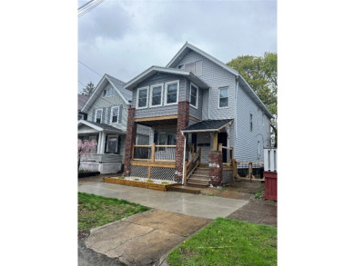 Beach Townhome/Townhouse For Sale in Erie, Pennsylvania