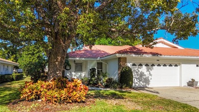 Beach Home For Sale in Bradenton, Florida