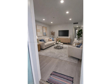 Beach Condo For Sale in Hallandale Beach, Florida