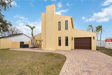 Beach Home For Sale in Sarasota, Florida