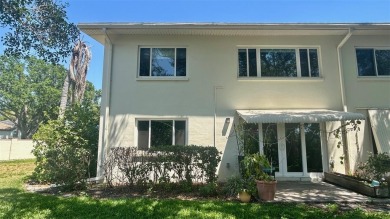 Beach Condo Sale Pending in St. Petersburg, Florida