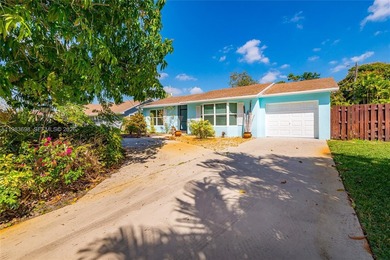 Beach Home For Sale in Delray Beach, Florida
