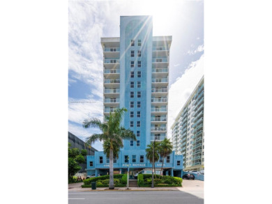 Beach Condo For Sale in Miami Beach, Florida